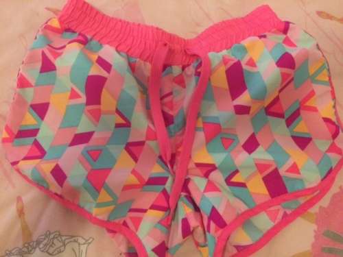Geometric design boardshorts