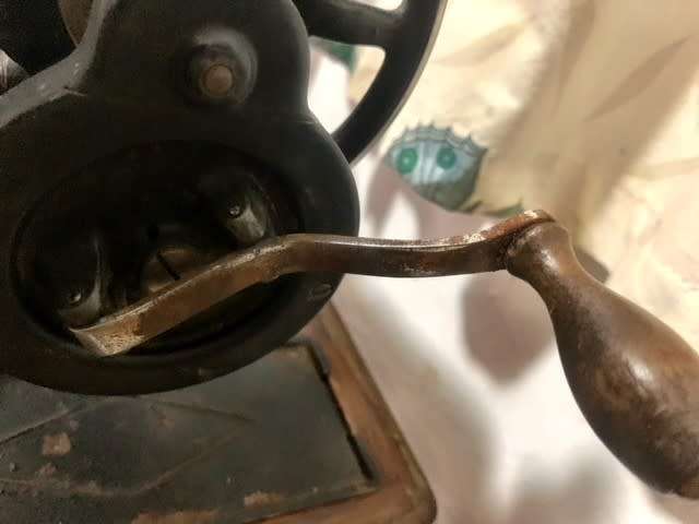 Singer Vintage Sewing Machine COLLECTION IN EAST LONDON ONLY !