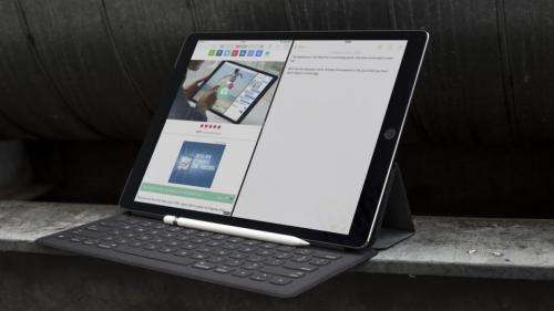 Apple iPad Pro 12 Inch + Apple Keyboard