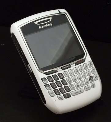 BlackBerry  8700  Original Unlocked Quad Band Full QWERTY keyboard Phone