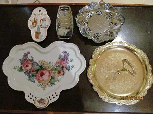 Lot of Collectables :Porcelaine and  Metal- 5 off