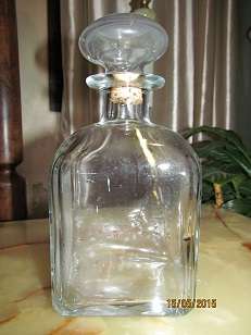 LOVELY GLASS DECANTER  -H 20 cm