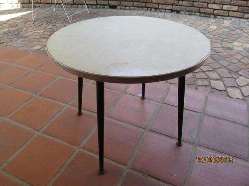 RETRO 70s OCCASIONAL TABLE-Perfect Condition, ORIGINAL 70s