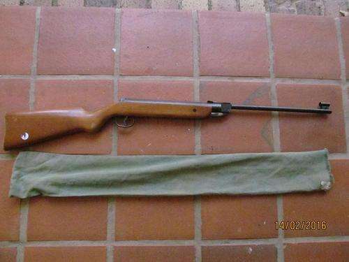 VINTAGE GECADO Model 25  AIR RIFLE with canvace cover