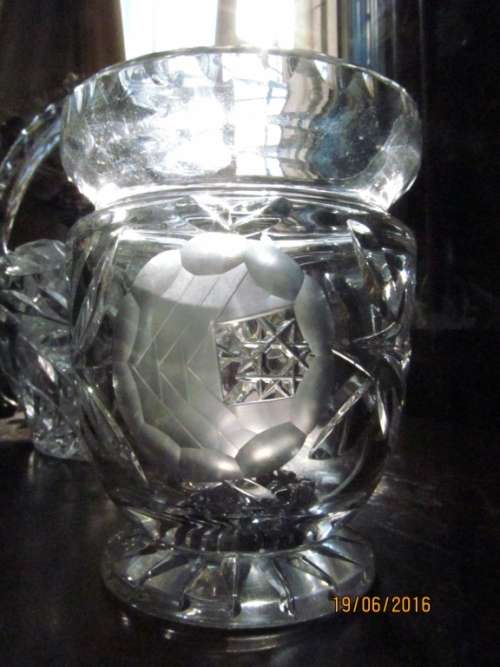 DIFFICULT TO FIND!! Rose-Cut Splendour!! Lead Crystal Sweets/Potpourri Bowl/Jar!!