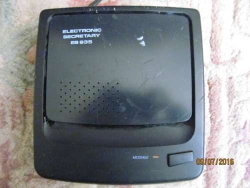ELECTRONIC SECRETARY !! Answering Machine includng Mini Cassette !!