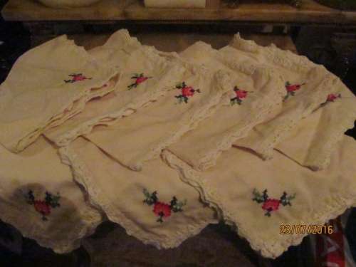 VINTAGE CROCHET+EMBROIDERY !! Nine Tablecloths with Lovely Crochet Borders!! See Pics