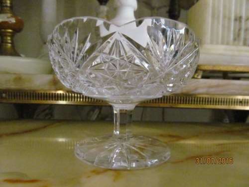 HAND CUT CRYSTAL!! Lead Crystal Star & Diamond Cut Sweets Bowl - FLAWLESS PERFECTION