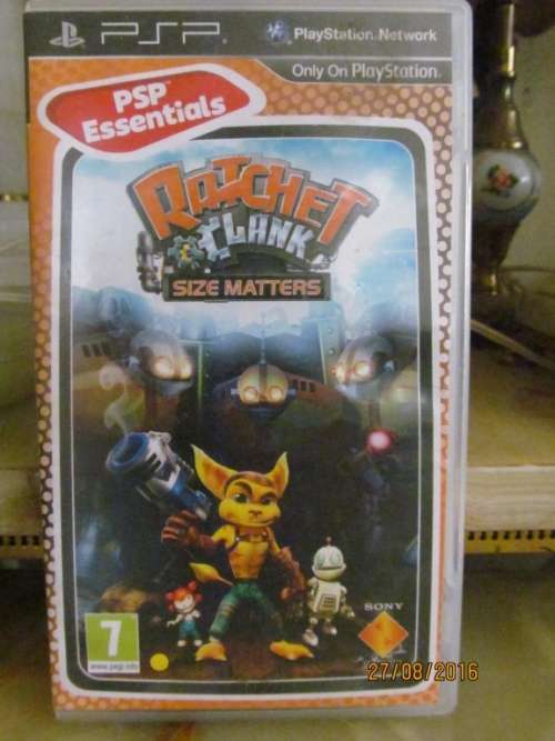 PSP GAME DISC !! Ratchet & Clank - Size Matters