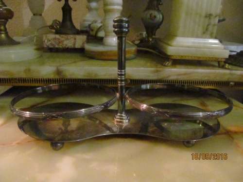 EXCALIBUR!! Vintage EPNS A1 Grade Cruet Stand - Silver Plate by Excalibur
