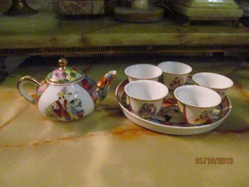 VINTAGE MINIATURE!! Chinese Fine Porcelain Sake/Tea Set With Tray Lavishly Decorated - COLLECTABLE
