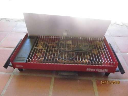 HOT ROCKS!! Defy Hot Rock Outdoor/indoor Electric Braai