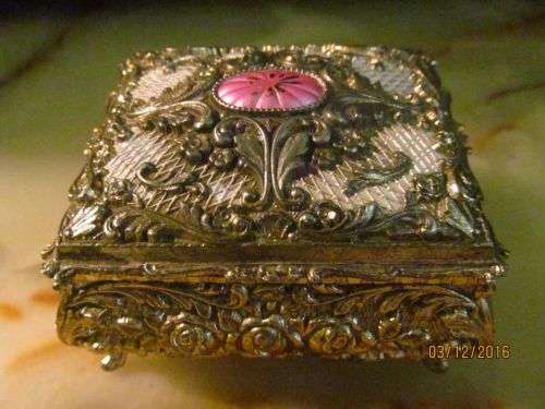 BAROQUE BEAUTY!! Vintage Footed Trinket Box Lavishly Decorated with Ornate Floral + Leaf Pattern