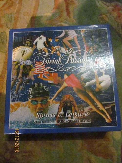 TRIVIAL PURSUIT !! Sports & Leisure Edition - Trivial Pursuit Board Game - Genus