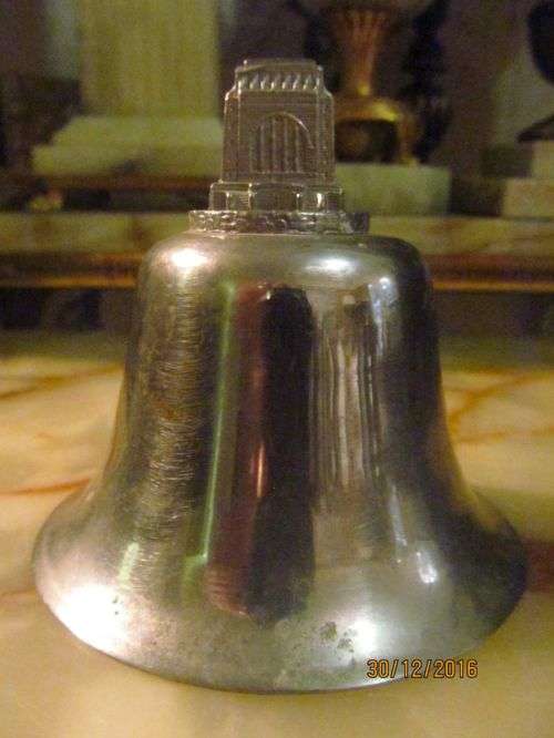 VOORTREKKER MONUMENT !! Vintage Steel Table/Hand Bell with Voortrekker Monument as Handle