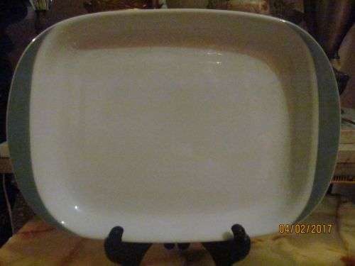 ARABIA !! Vintage Porcelain ARABIA FINLAND Serving Dish with Handles - Rare Collectable
