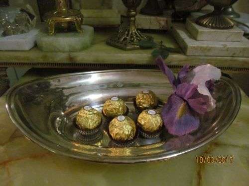 MAPPIN & WEBB !! Vintage Silver Plated Fruit/Display Dish - Boat Shaped