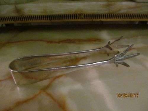 EAGLE HAS LANDED !! Vintage Yeoman Silver Plated Claw Sugar/Ice Tongs - Collectable