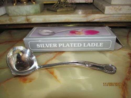 QUEEN OF HEARTS !! Boxed Silver Plated Ladle with Queens Pattern Handle - Collectable