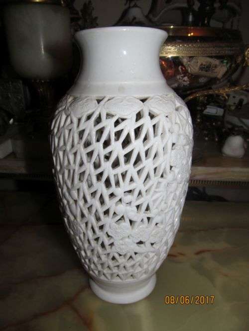 CHERRY BLOSSOM!! Reticulated Vintage White Porcelain Hand Made Vase