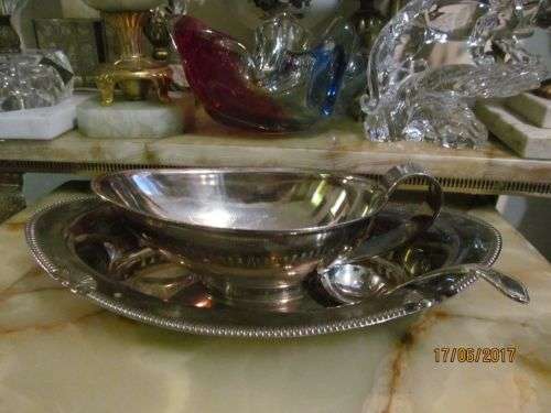 SAMBONET !! Vintage Silver Plated Gravy Boat - Made in Italy & Pierced Metal Tray and Ladle