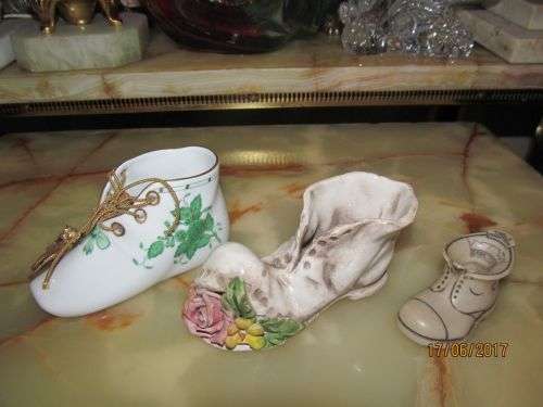 LEFT LEFT RIGHT !! Vintage Lot of three Miniature Ornamental Shoes - Porcelain/Ceramic/Composite