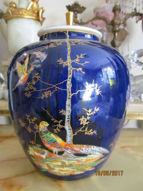 CROWN DEVON !! Vintage Cobalt Blue Crown Devon Fieldings Ginger Jar with White Gold Trim Lid