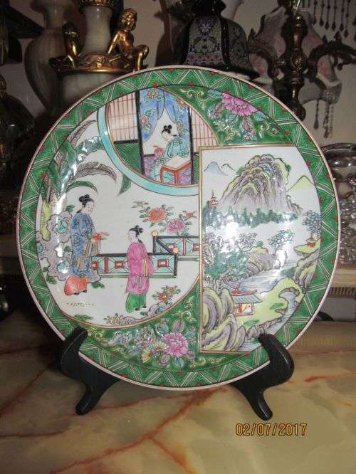 IN THE PICTURE !! Vintage Chinese Macau Porcelain Dish - Green with Floral and Panel Images