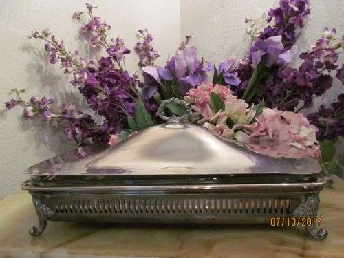 PALATIALLY SUBLIME !! Vintage Silver Plated Footed Chafing Dish Stand with Lid, Inner & 3qt Dish