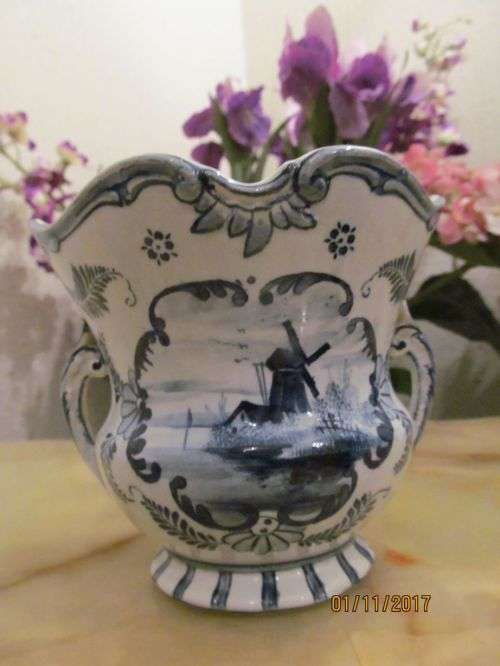 DELFT !! Antque 19th Century Royal Bonn Delft Two Handled Vase / Planter - Rare Item