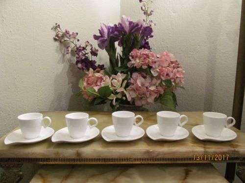 EVOLUTION !! Set of Five Vintage Fine Porcelain Era Evolution Demitasse Duos