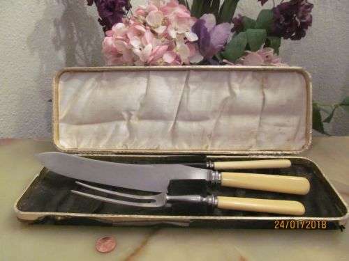 KELSWORTH !! Vintage Sheffield Kelsworth Bone Handle 3-Piece Carving Set in Presentation Case