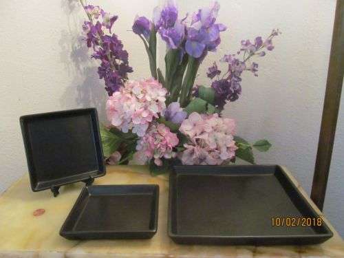 SWEDISH IKEA !! Set of Ikea Serving Platter & Two Plates - Gloss Black Finish