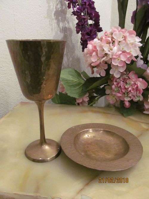 HAMMERED !! Vintage Lot of Two Brass Items - Goblet & Sweets/Bon Bon Dish - Hammered Metal Pattern