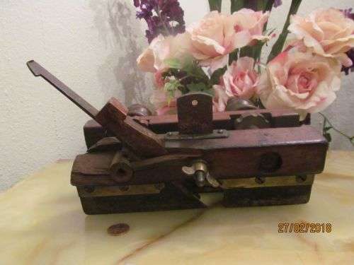 THIS IS WOW !! Antique Sandusky Style Screw Arm Plow Plane (Chamfer Plane)