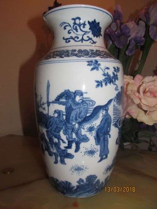 KANGXI BLUE !! Vintage Chinese Porcelain Vase Decorated in the Blue & White Kangxi Style