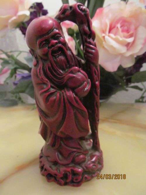 SHOU (SAU) !! Vintage Solid Red Resin Chinese Figurine of Shou (Sau) Wise Man / Longevity