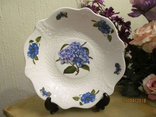 AYNSLEY !! Vintage Fine Porcelain Collectable Chelsea Flowers Bowl - Hydrangea