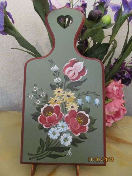 JOY !! Vintage Hand Painted Decorative Paddle Cutting Board - Floral in the Zhostovo Style