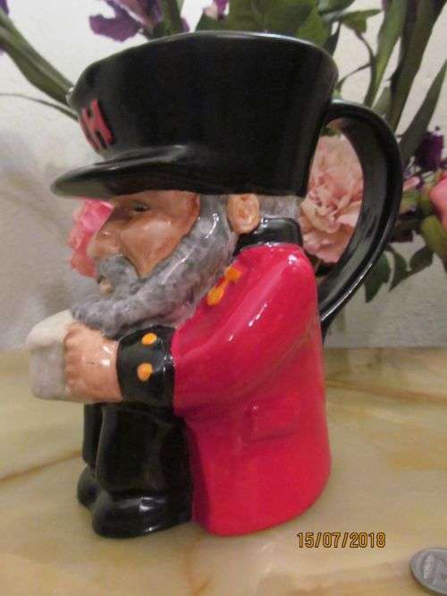 AMBERGLADE !! Rare Collectable Amberglade Pottery Toby Jug - Seacaptain RH