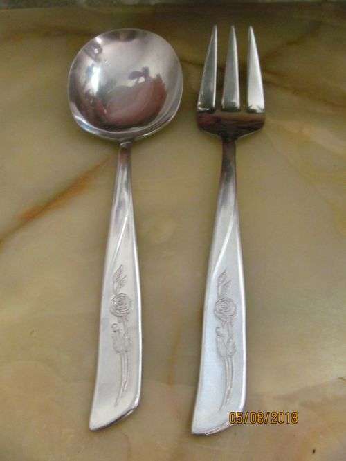 ROSITA !! Vintage Lot/Set of Eetrite Stainless Salad Servers - Spoon & Fork in Rosita Pattern