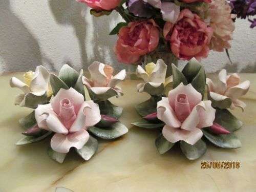 RARE CAPODIMONTE !! Vintage Pair of Fullin Mollica Capodimonte Triple Rose Candlesticks