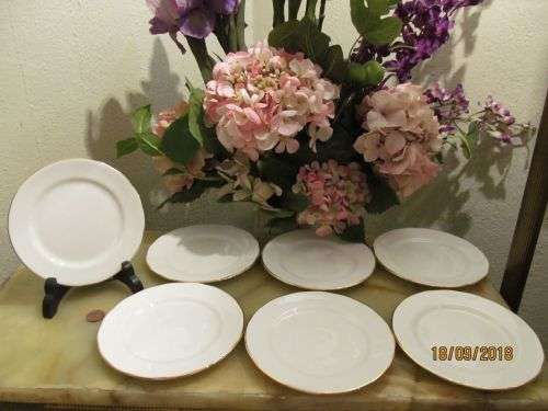 QUEEN ANN !! Set of 7 Fine Porcelain Queen Ann Tea Plates with C176 Pattern - White with Gold Trim