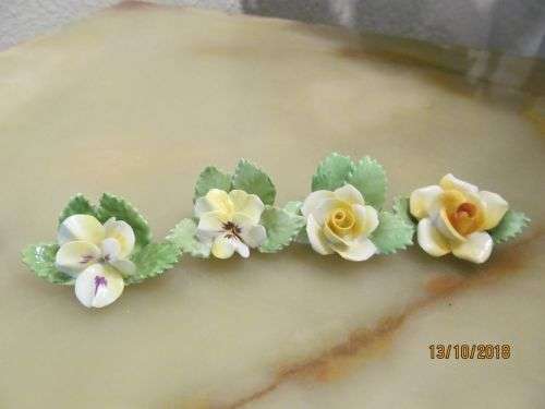 PLACED !! Vintage Lot/Set of Four Fine Porcelain Royal Adderley Place Card Holders