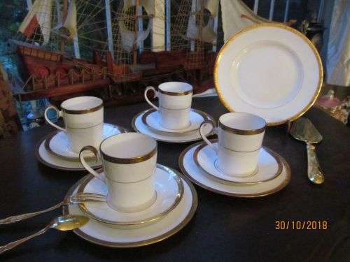 THE GOLDEN CROWN !! Vintage 1967-2001 Demitasse Lot/Set of Ridgway Fine Bone China - 13 Items