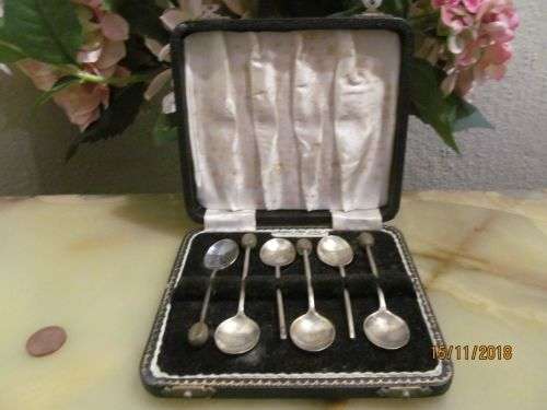 GM BRITISH !! Vintage 1930's Set of Silver Plated Coffee Bean Spoons in Presentation Case