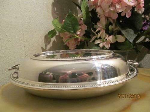 S & J LEVI !! Vintage Silver Plated Serving/Vegetable/Casserole Dish with Lid & Handles