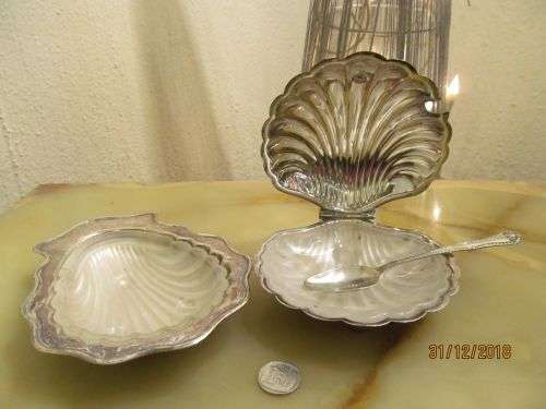 NEPTUNE !! Vintage Lot of Two Silver Plated Shell Butter Pat/Candy Dishes with Glass Liners & Spoon