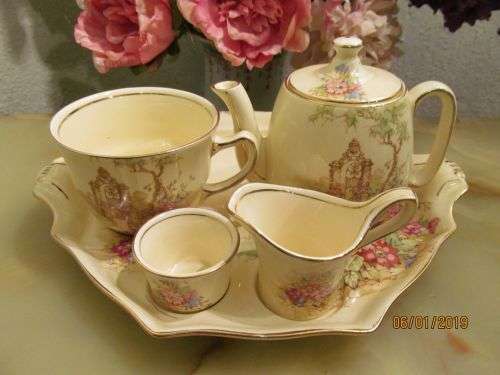 ROYAL WINTON !! Vintage 1940's Royal Winton Fine Porcelain Breakfast Set - Gateway Pattern