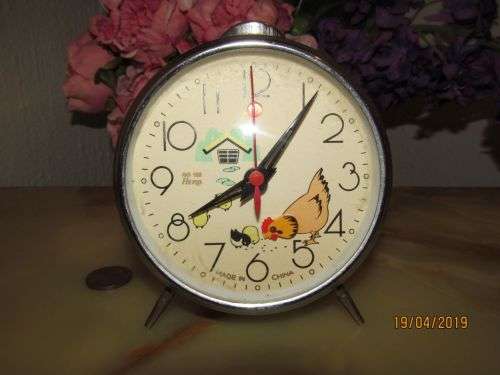 ANIMATED !! Vintage 1970-1980's Sky Blue Enameled Mechanical Children's Animated Clock